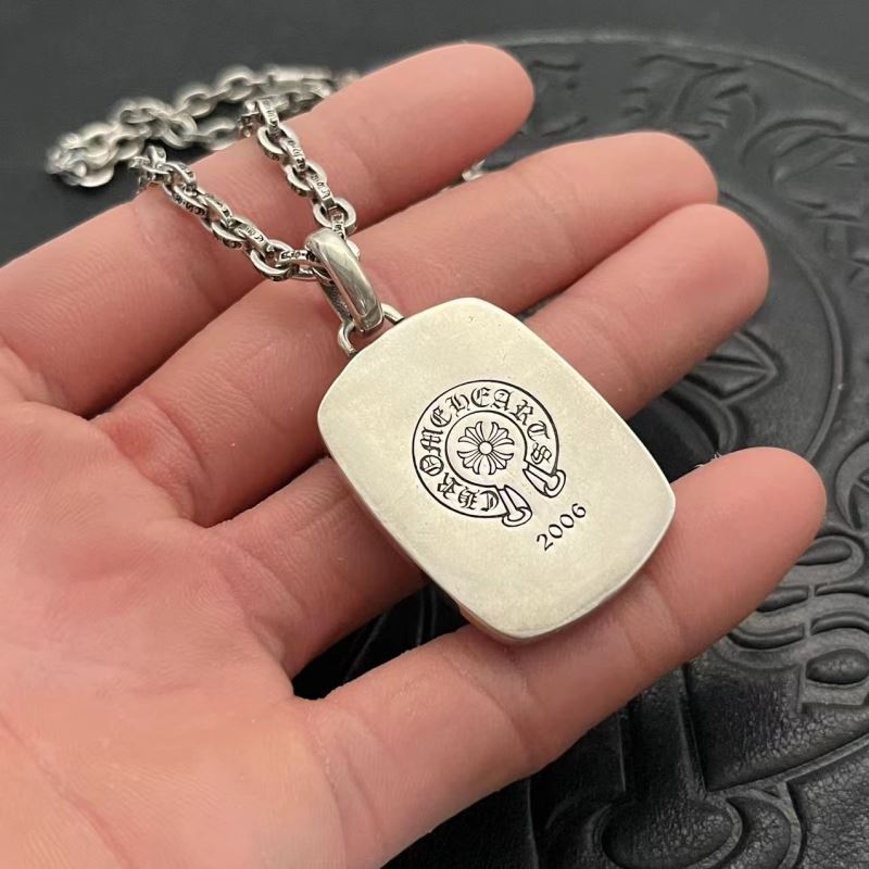 Ch*0me He**ts necklaces